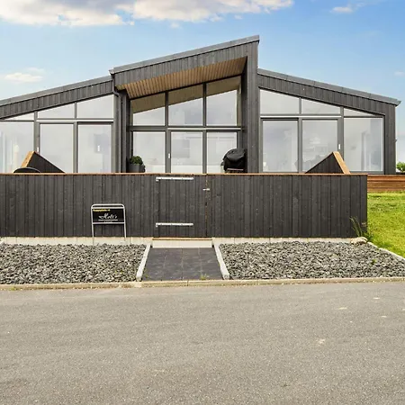 6 Person Holiday In Aabenraa