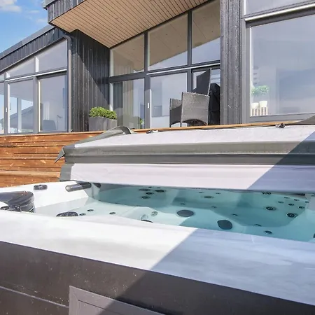 6 Person Holiday In Aabenraa